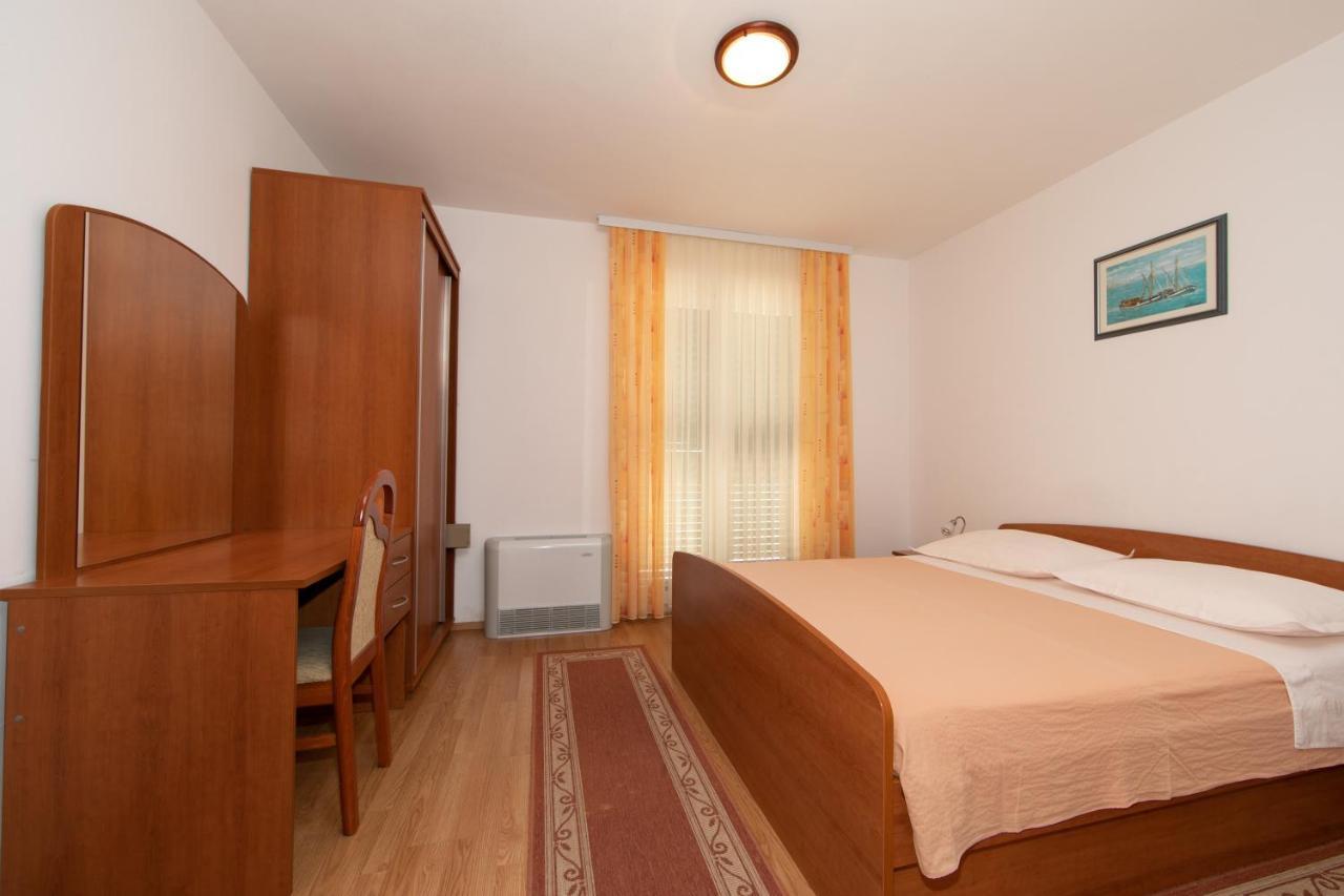 Apartmani Biser Tucepi Bagian luar foto