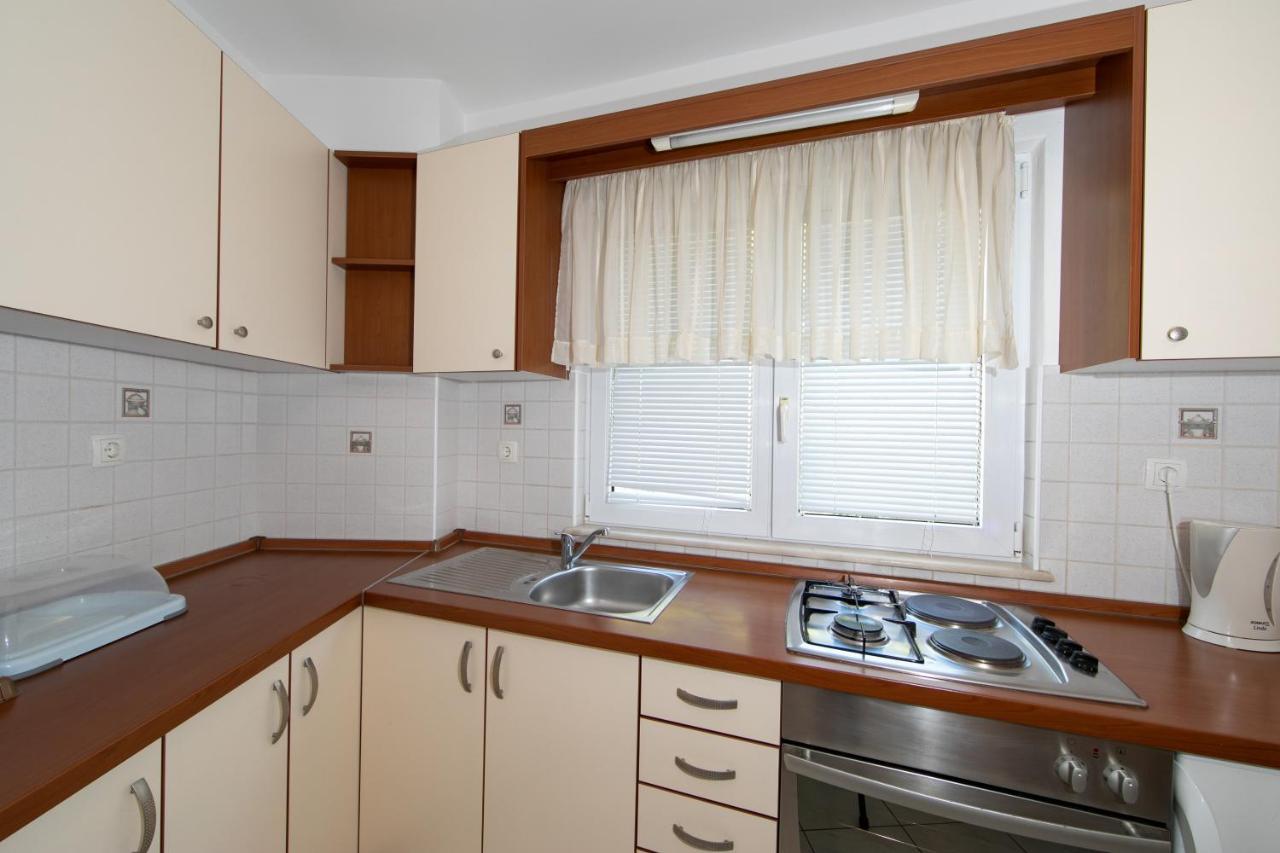 Apartmani Biser Tucepi Bagian luar foto