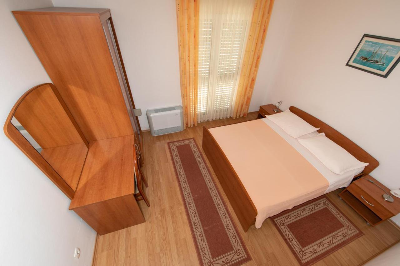 Apartmani Biser Tucepi Bagian luar foto
