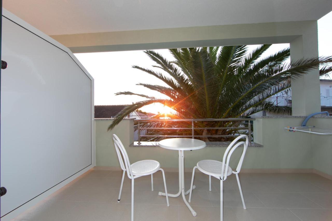 Apartmani Biser Tucepi Bagian luar foto