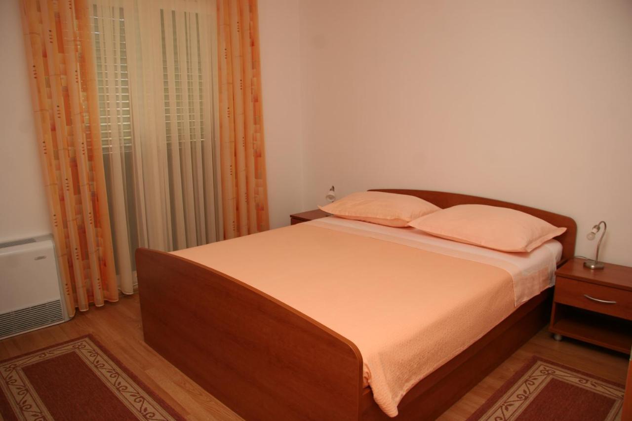 Apartmani Biser Tucepi Bagian luar foto