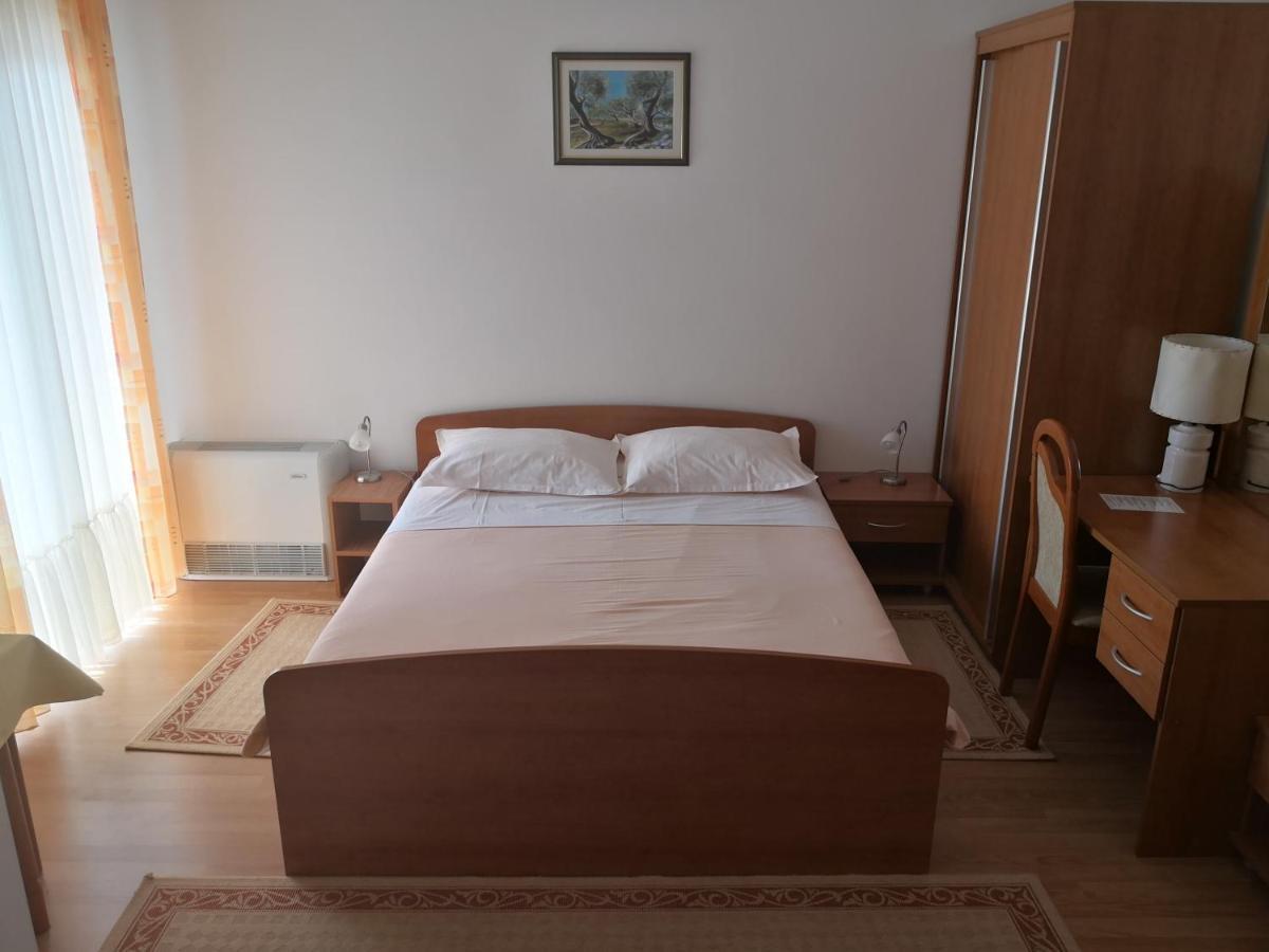 Apartmani Biser Tucepi Bagian luar foto